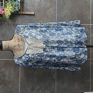 Blue and White lacey top Skyes the Limit L